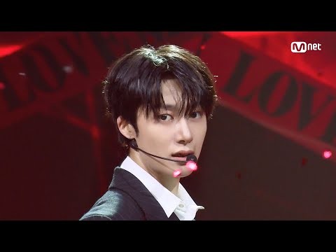 Momen yang diabadikan oleh penggemar Hyungwon (MONSTA X)