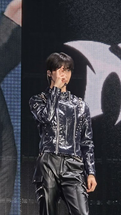 Behind-the-scenes cut of MONSTA X