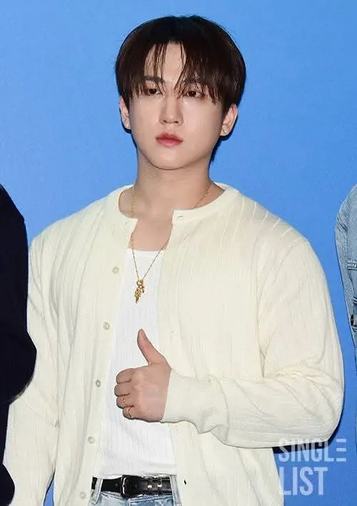 Behind-the-scenes cut of Changbin (Stray Kids)