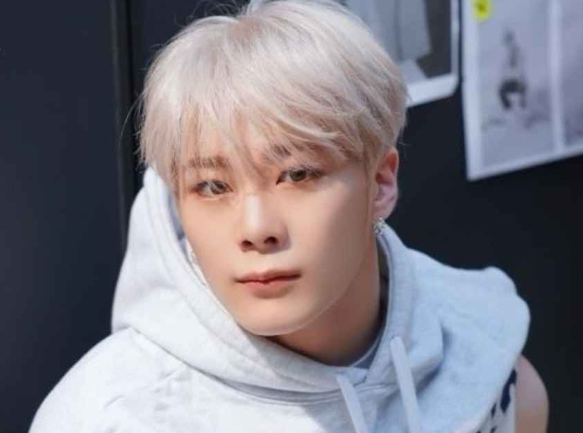 A moment captured by Moonbin (ASTRO)'s fan