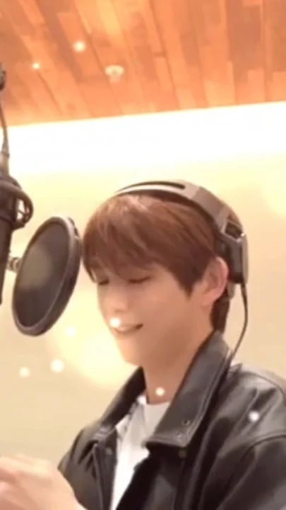 강다니엘 팬덤이 사랑하는 대표 배경 이미지