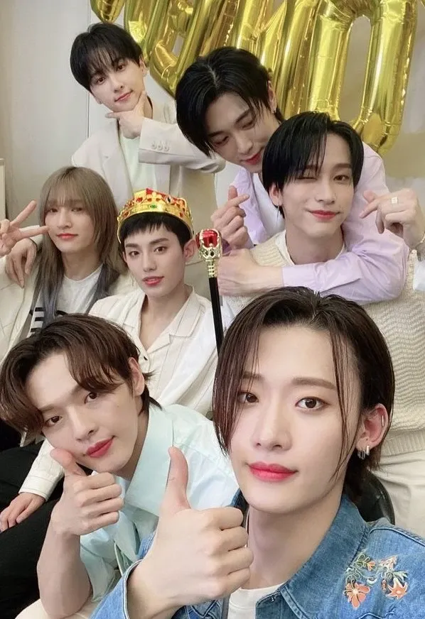 OnlyOneOf的最新活动照片