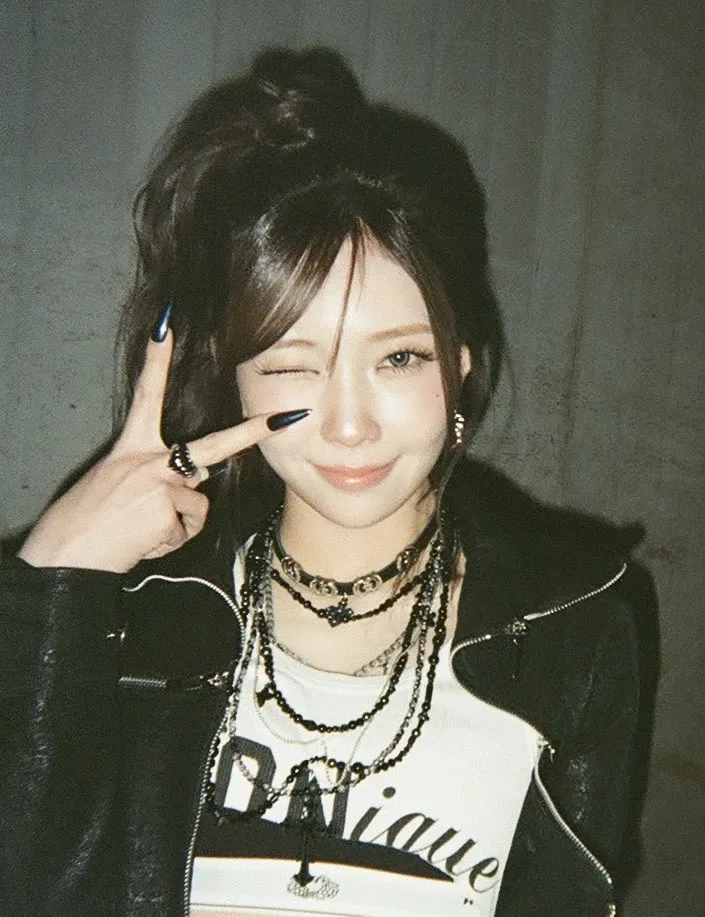 Recent activity shot of Mayuka (NiziU)