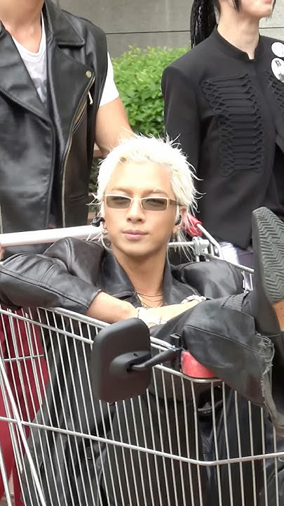 A moment captured by Taeyang (BIGBANG)'s fan