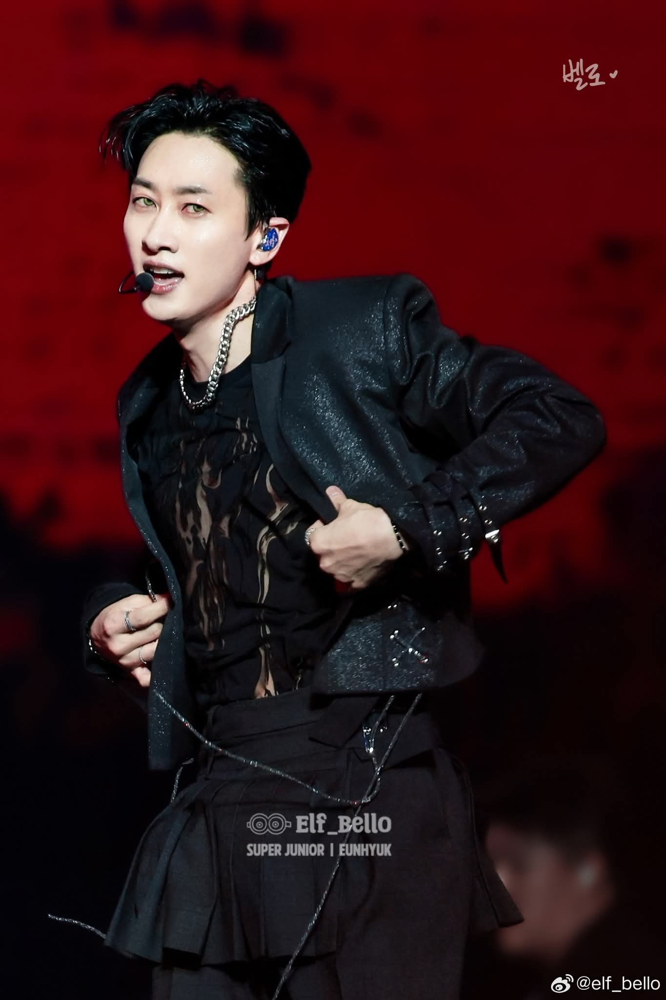 Behind-the-scenes cut of Eunhyuk (Super Junior)