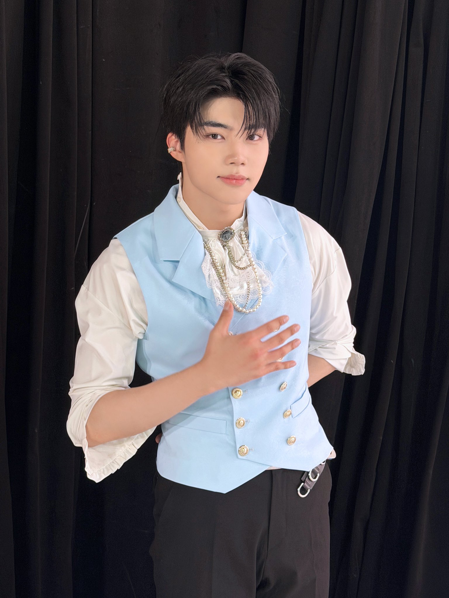 Latest photo of Park Gunwook (ZEROBASEONE)