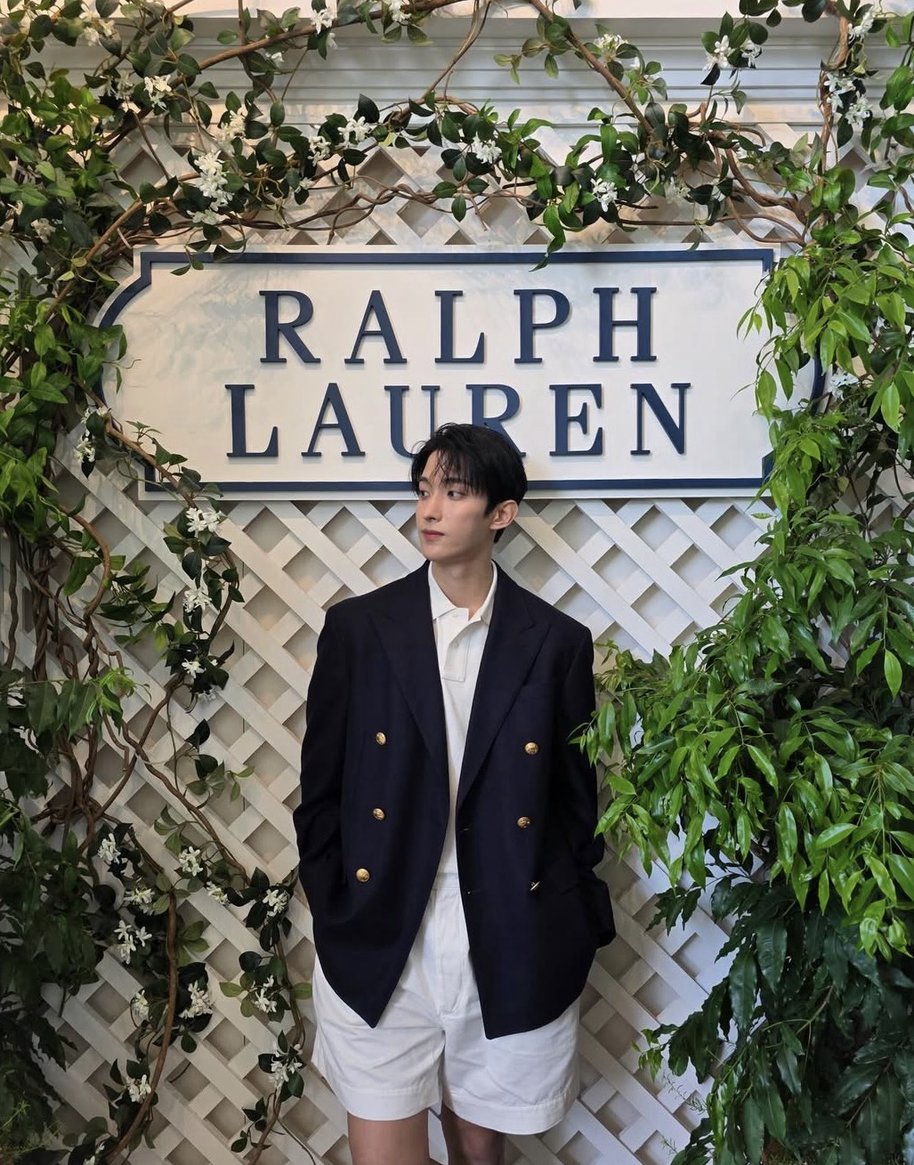 Latest photo of DK (SEVENTEEN)