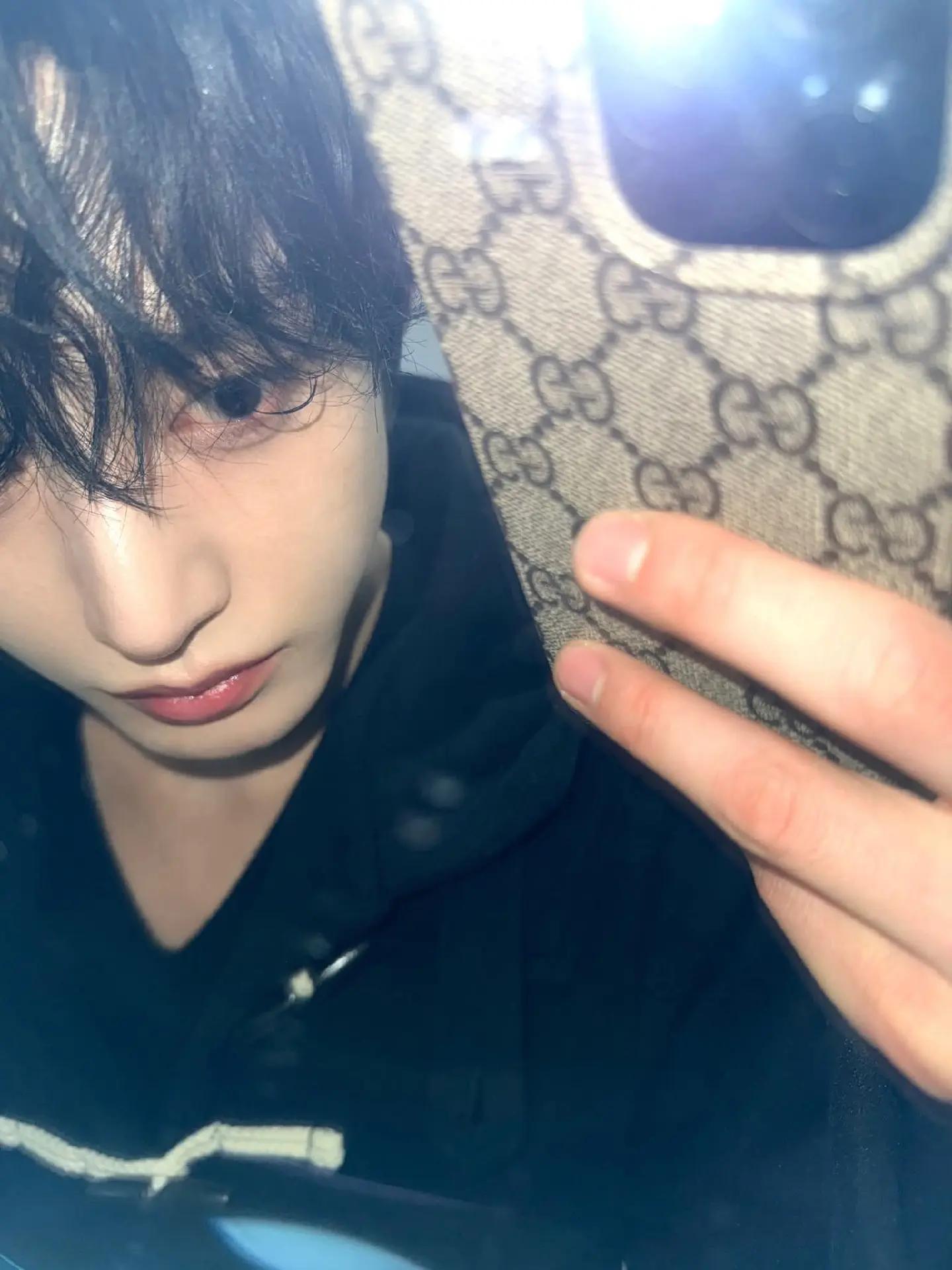 A moment captured by Kim Jiwoong (ZEROBASEONE)'s fan