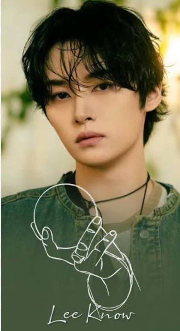 Fandom-recommended wallpaper image of Lee Know (Stray Kids)