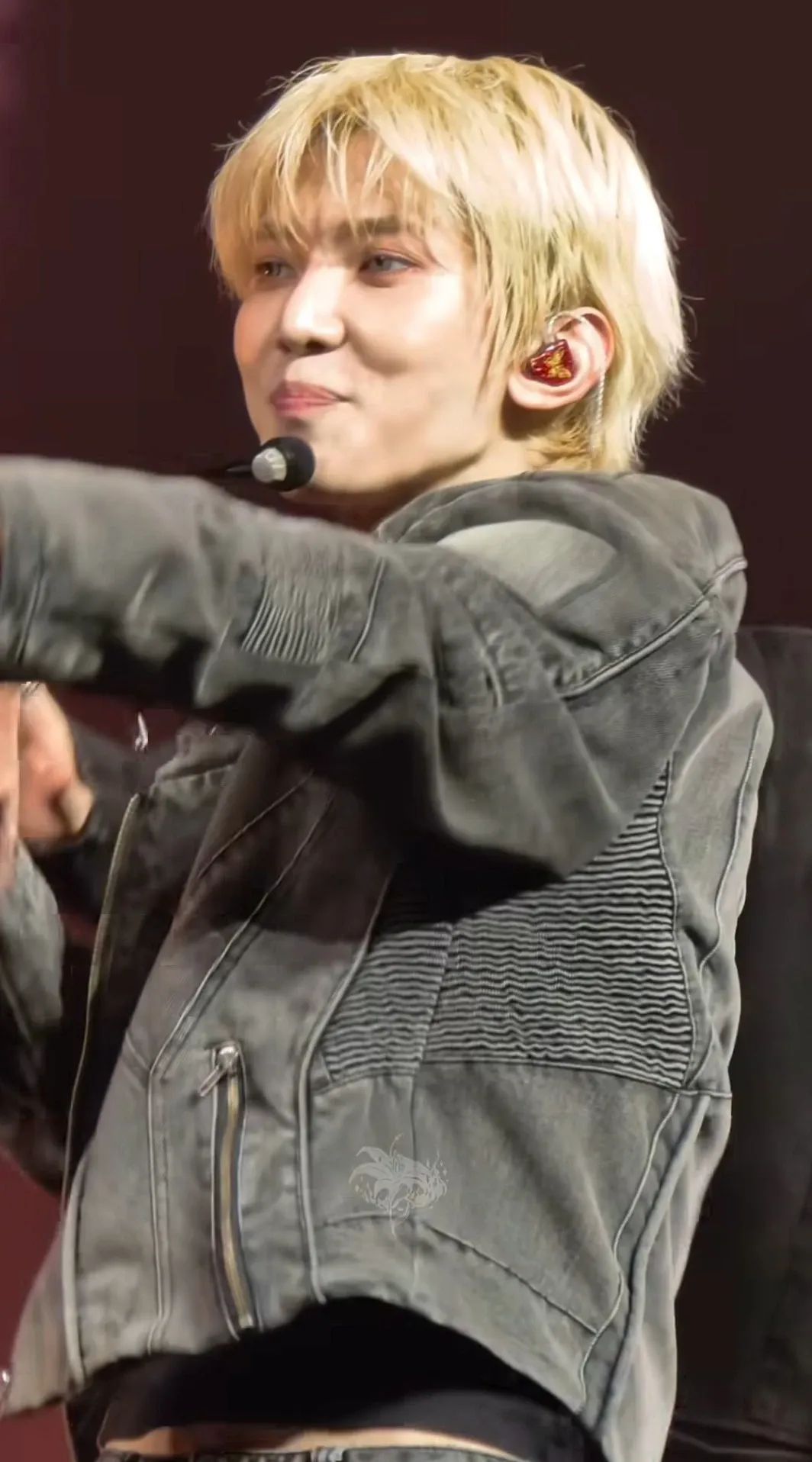 Fan-made special wallpaper for Yeosang (ATEEZ)