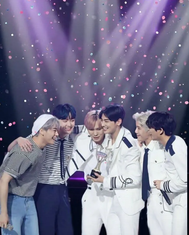 ASTROの最新写真