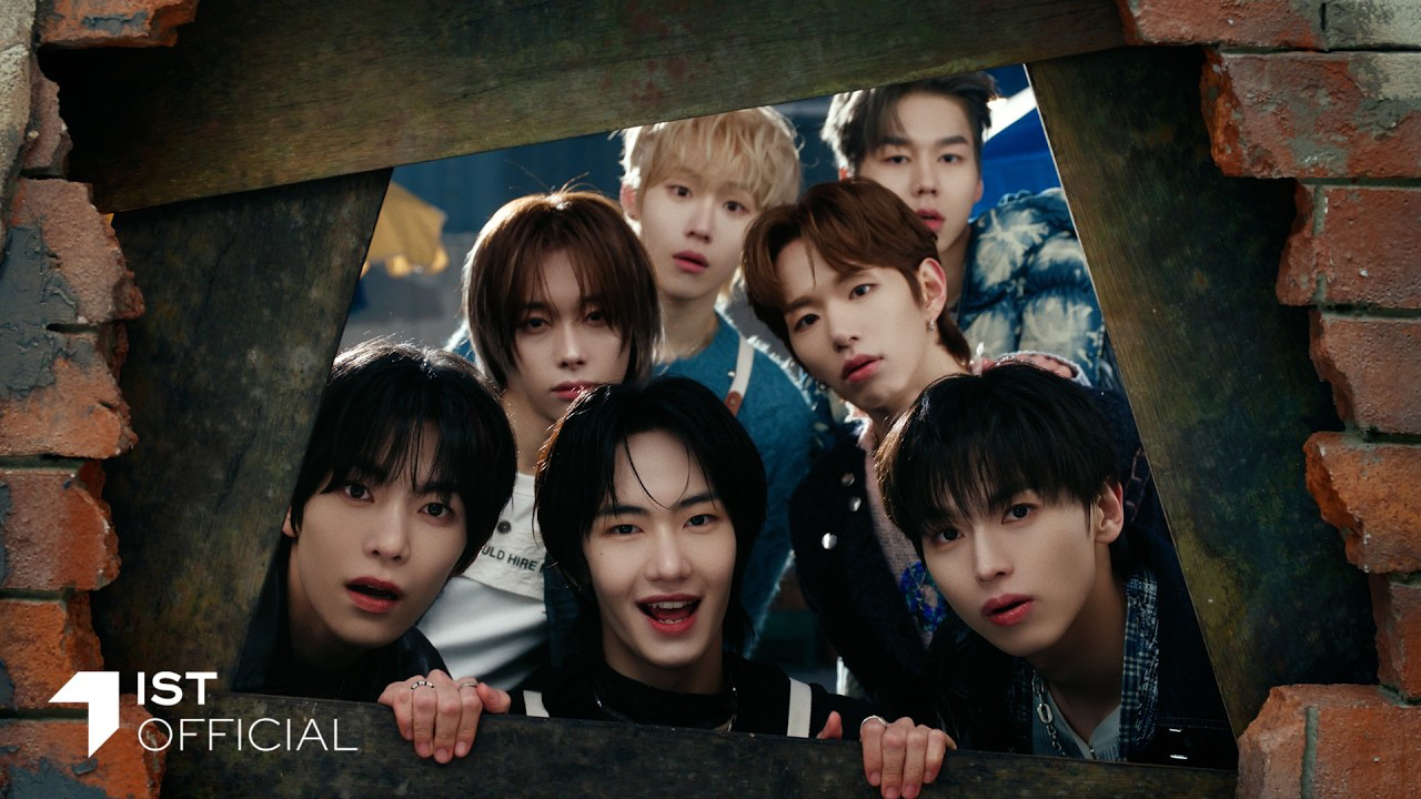 Behind-the-scenes cut of TUNEXX