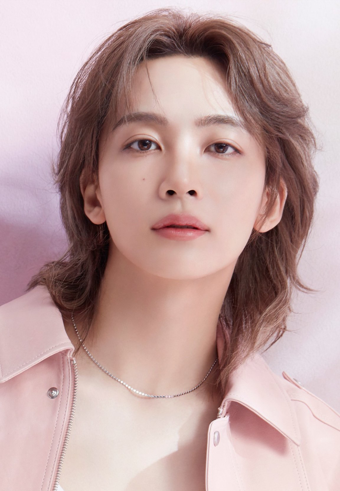 Recent activity shot of Jeonghan (SEVENTEEN)