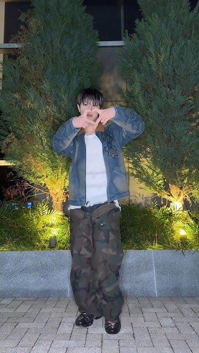 The most beloved wallpaper among TNX's fans