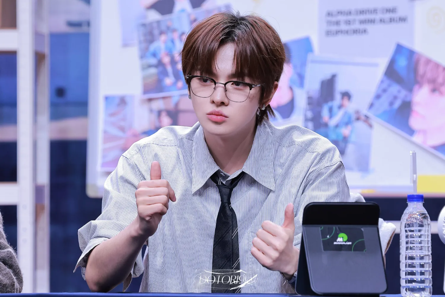 A moment captured by Lee Leo (ALPHA DRIVE ONE)'s fan