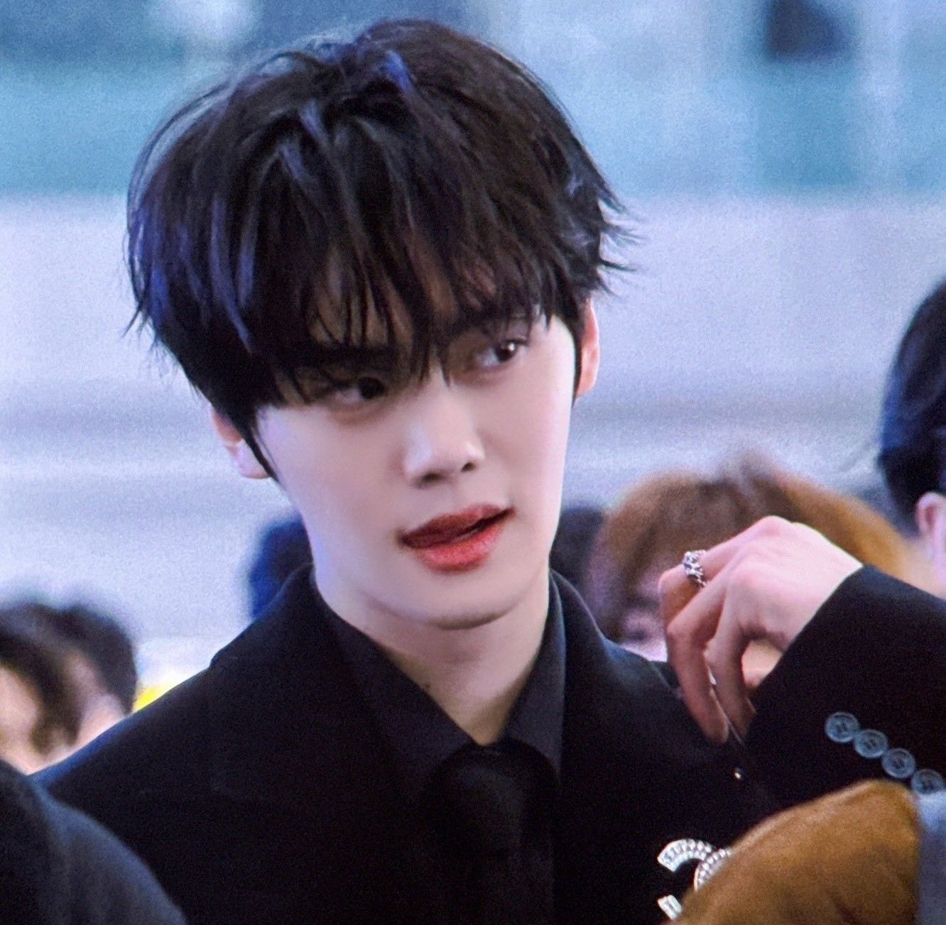 A moment captured by Kim Gyuvin (ZEROBASEONE)'s fan