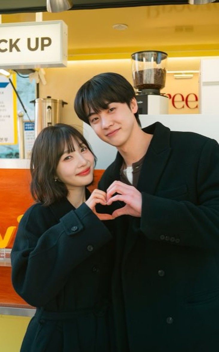 A moment captured by Joy (Red Velvet)'s fan