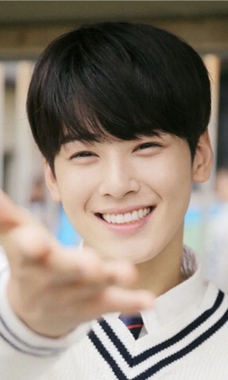 Today's most popular wallpaper in the Eunwoo (ASTRO) community