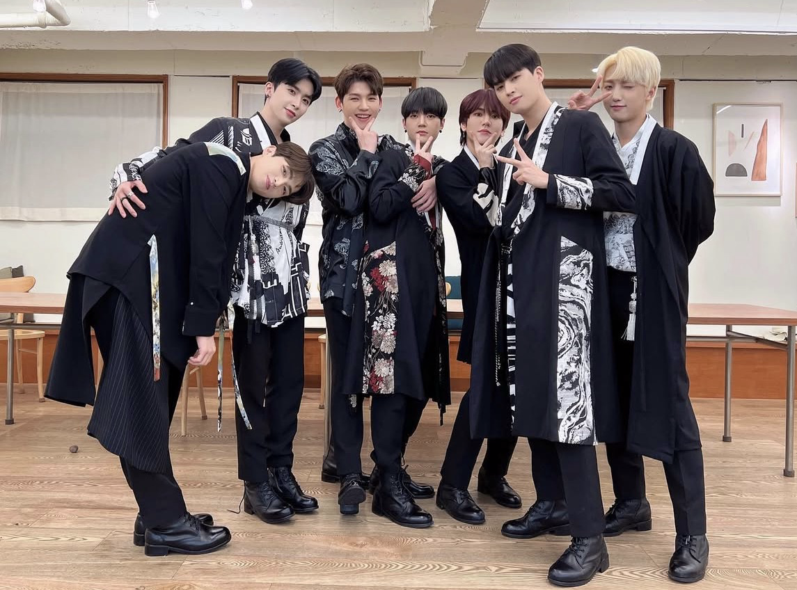 A moment captured by UP10TION's fan