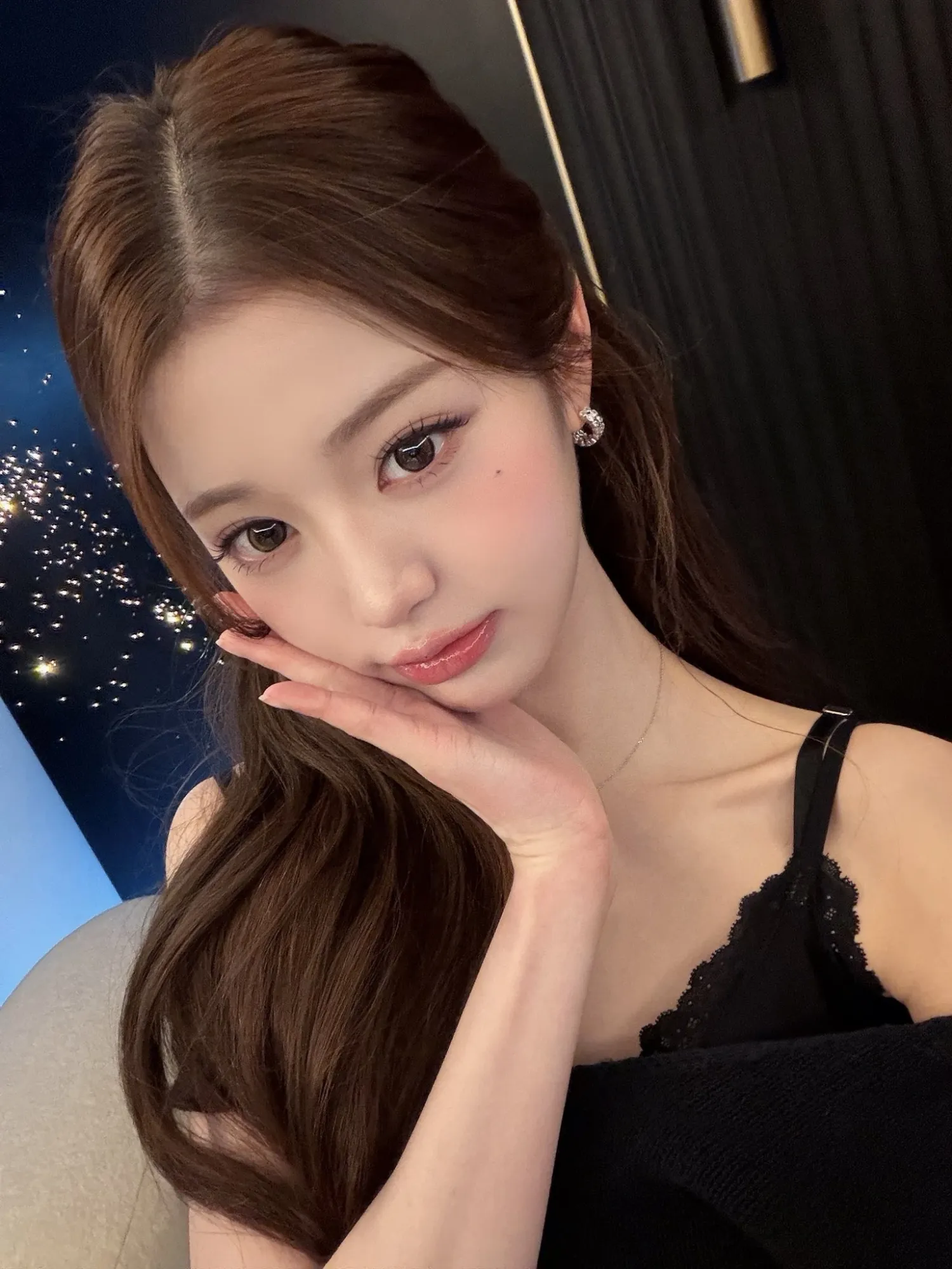 Behind-the-scenes cut of Jang Wonyoung (IVE)