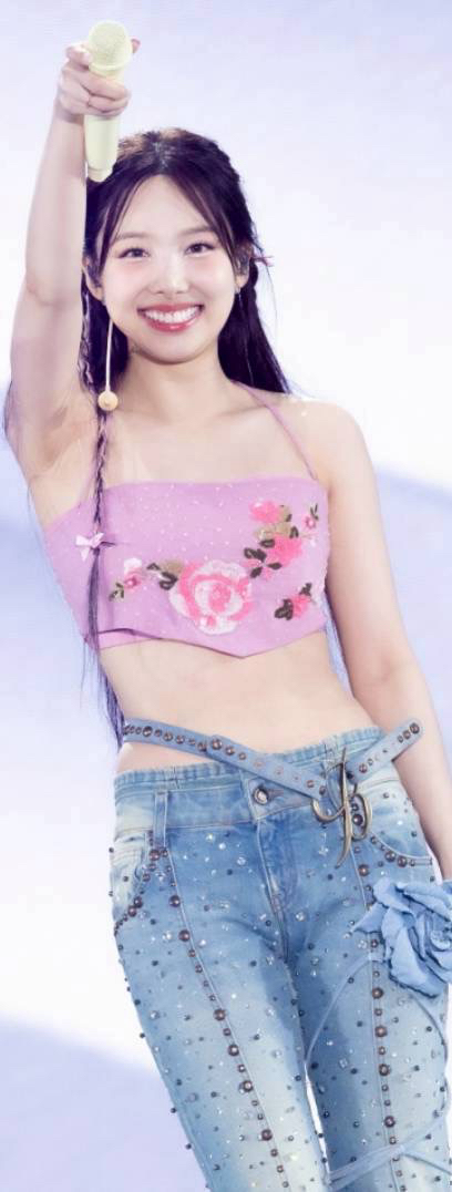 娜琏 (TWICE)的最新照片