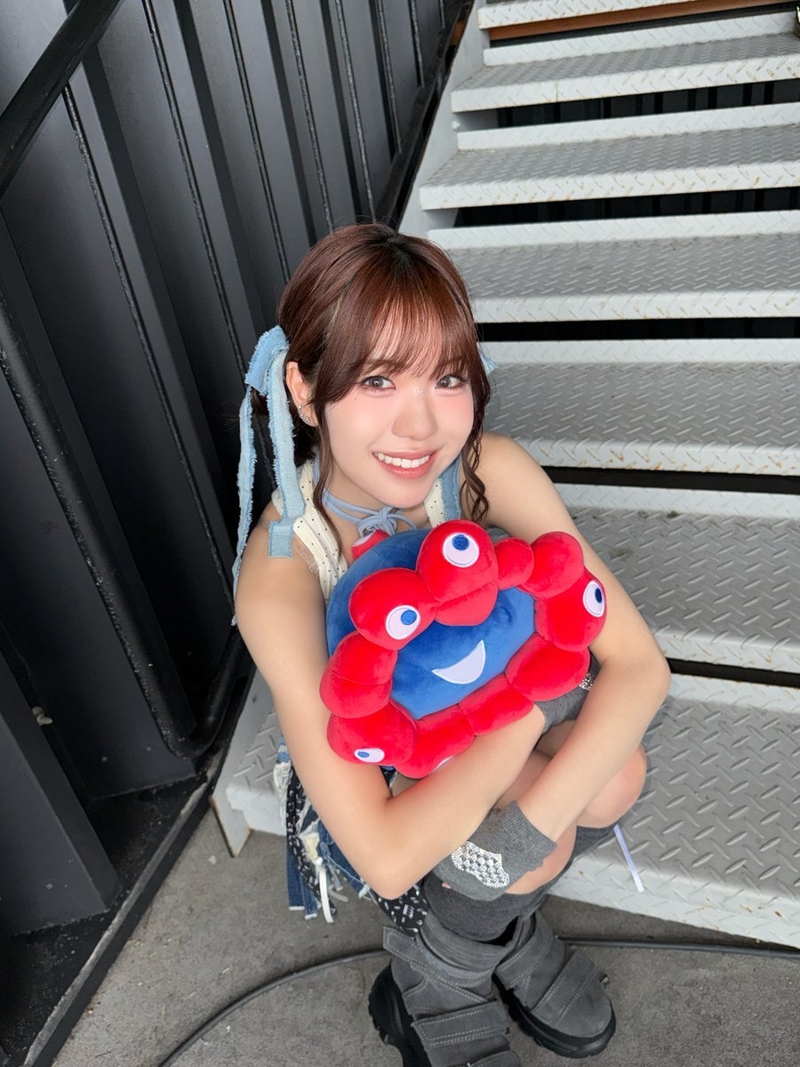 A moment captured by Ebihara Tsuzumi (ME:I)'s fan