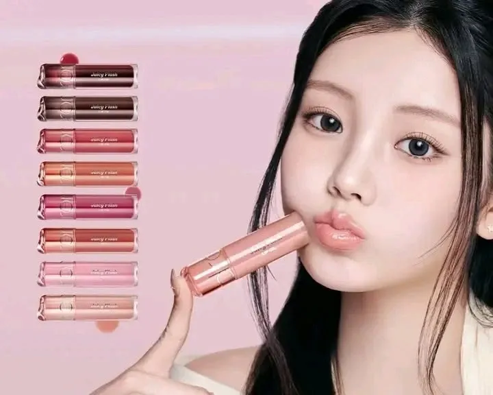 Recent activity shot of Wonhee (ILLIT)