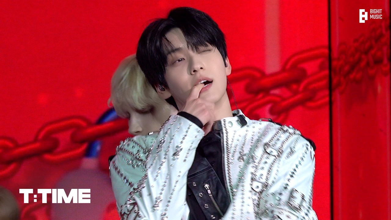 Foto aktivitas terbaru TOMORROW X TOGETHER