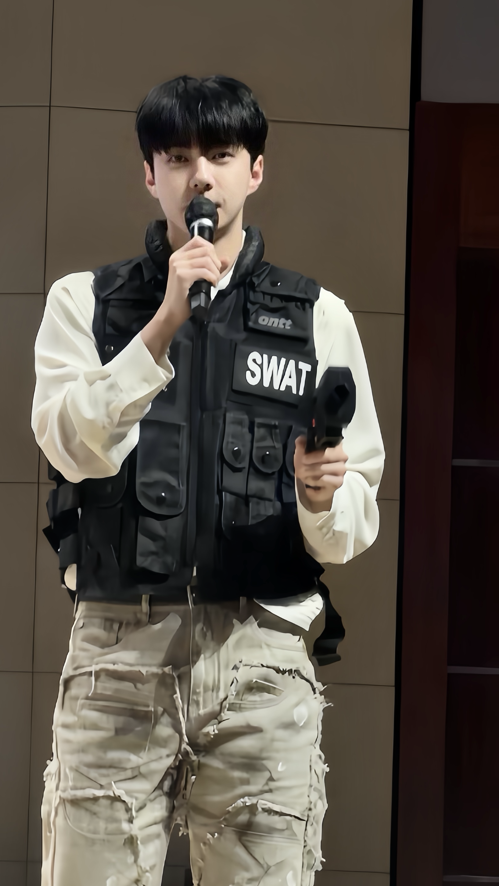 Fandom-recommended wallpaper image of 세훈 (EXO)