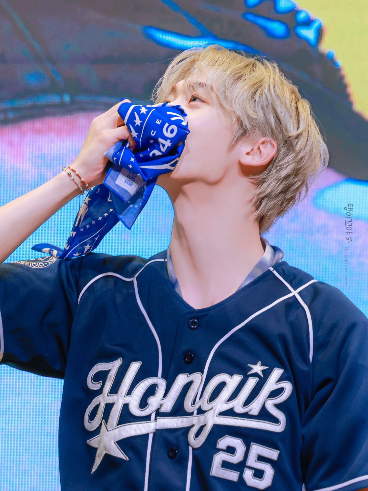 A moment captured by Sanha (ASTRO)'s fan