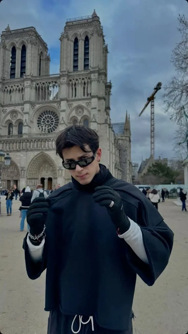 A heartfelt wallpaper shared by 알레한드로 (SANTOS BRAVOS)'s fans