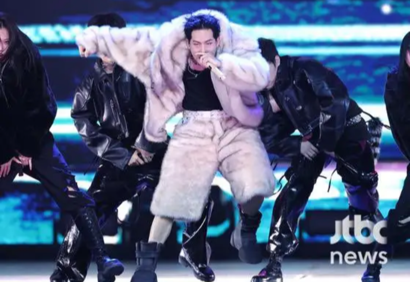 Momen yang diabadikan oleh penggemar MONSTA X