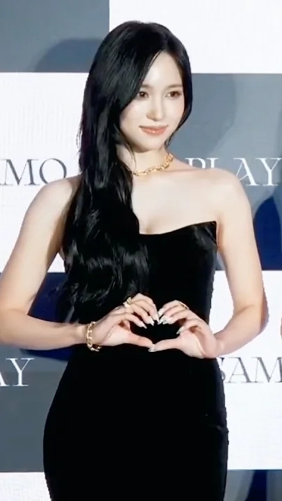 Mina (TWICE)的最新活動照片