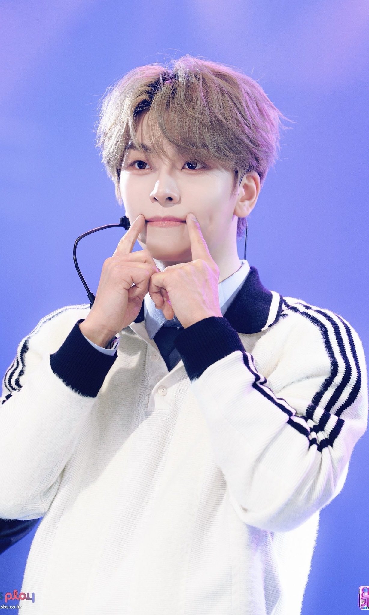 Today's most popular wallpaper in the He Xinlong (ALPHA DRIVE ONE) community