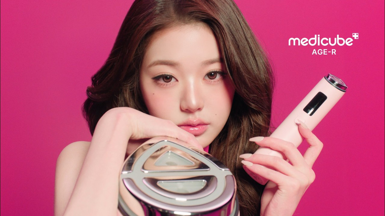 Latest photo of Jang Wonyoung (IVE)