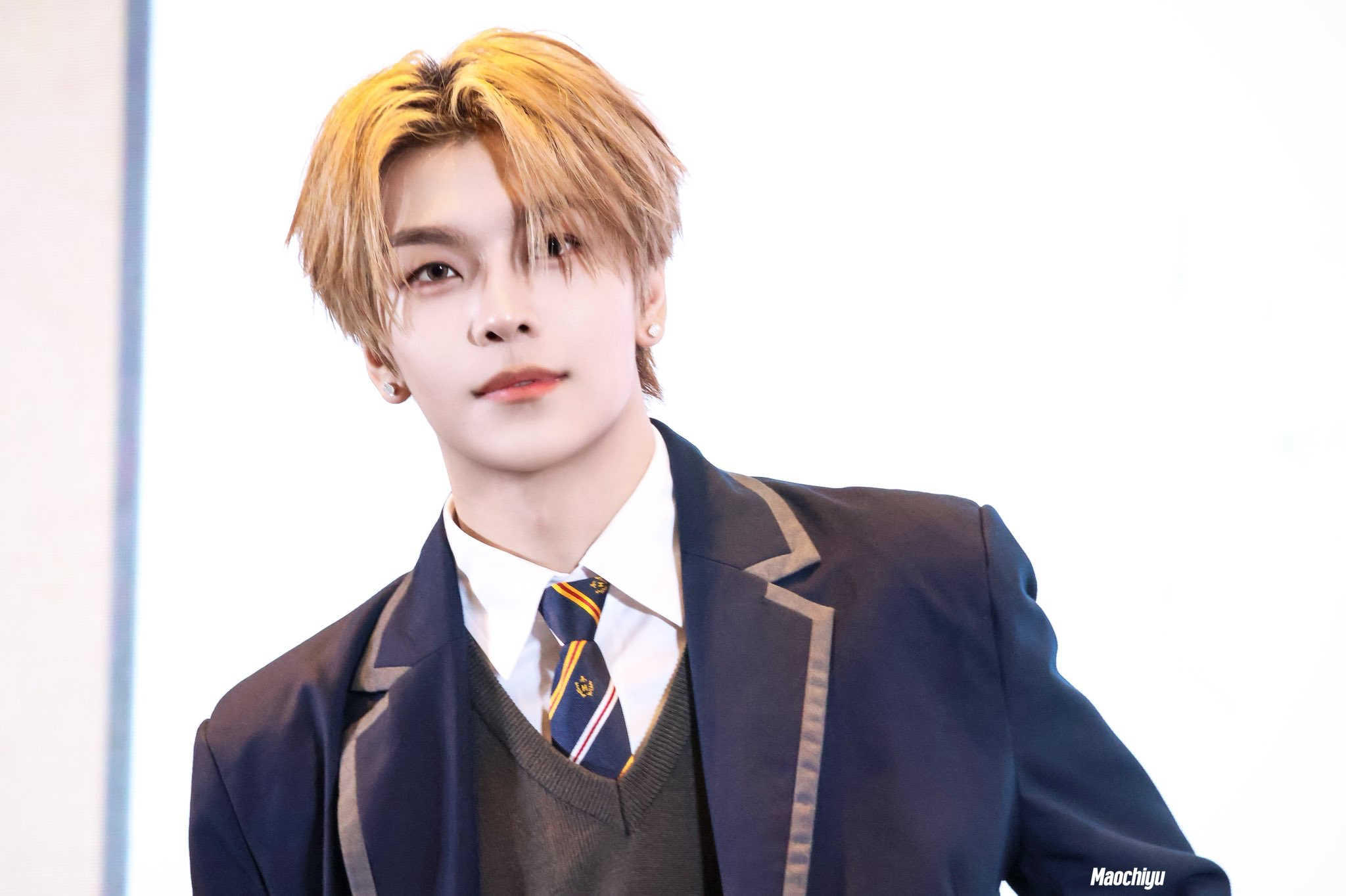 Behind-the-scenes cut of He Xinlong (ALPHA DRIVE ONE)