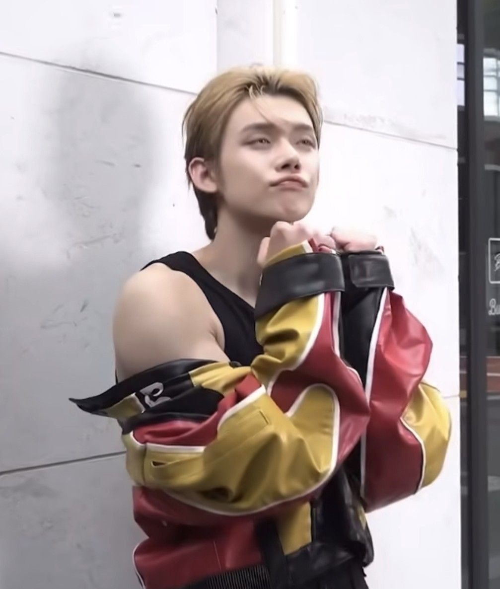 Foto aktivitas terbaru Yeonjun (TOMORROW X TOGETHER)