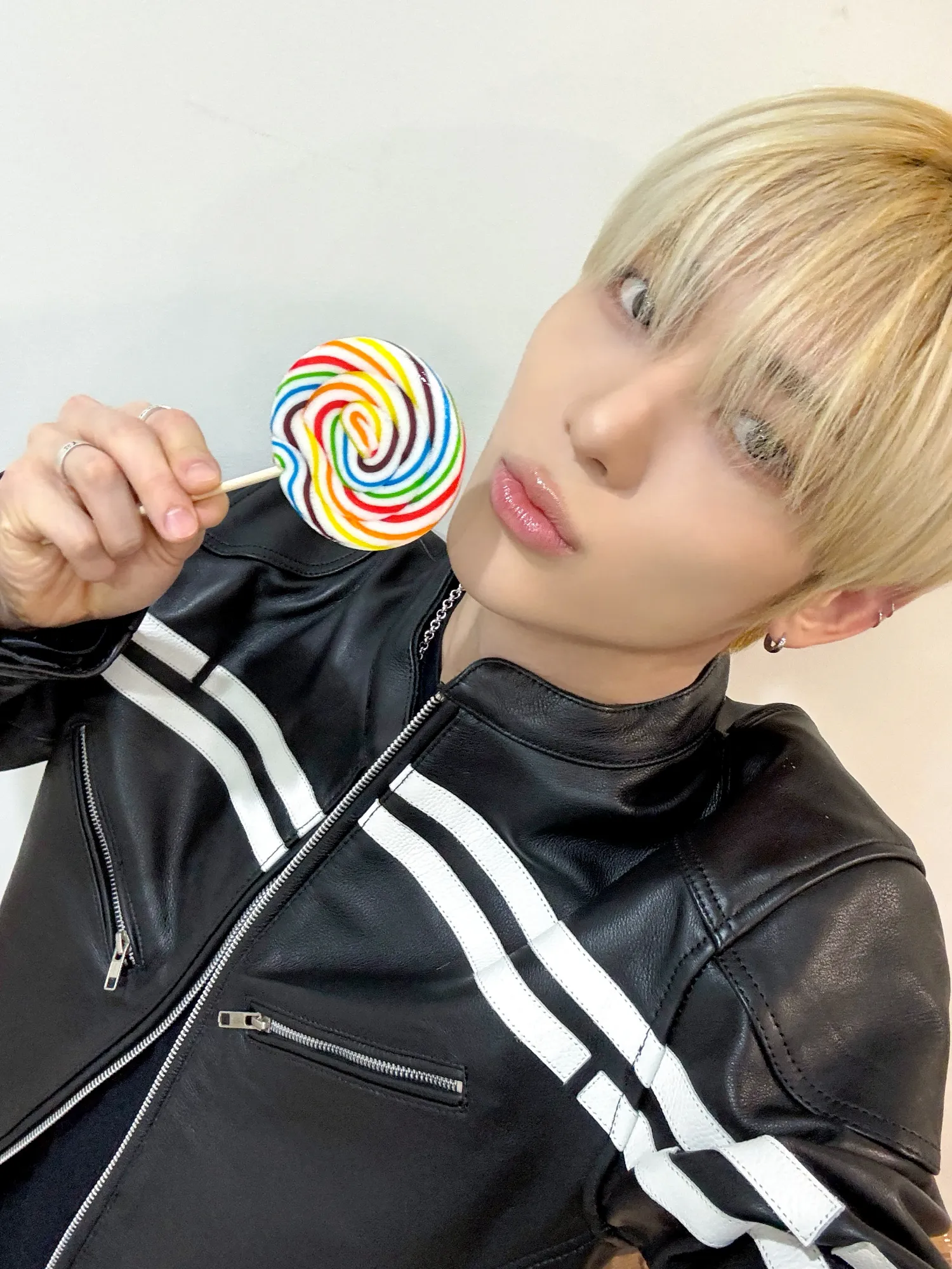 Latest photo of Siyun (NOWZ)