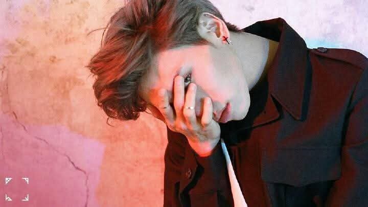 A moment captured by Jonghyun (SHINee)'s fan