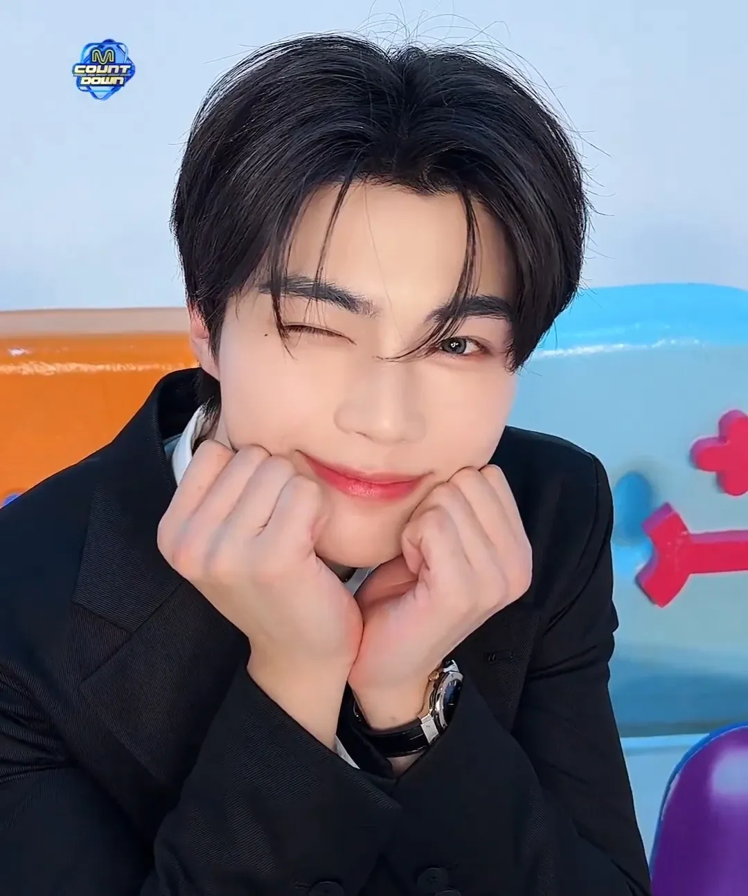 A moment captured by Park Gunwook (ZEROBASEONE)'s fan