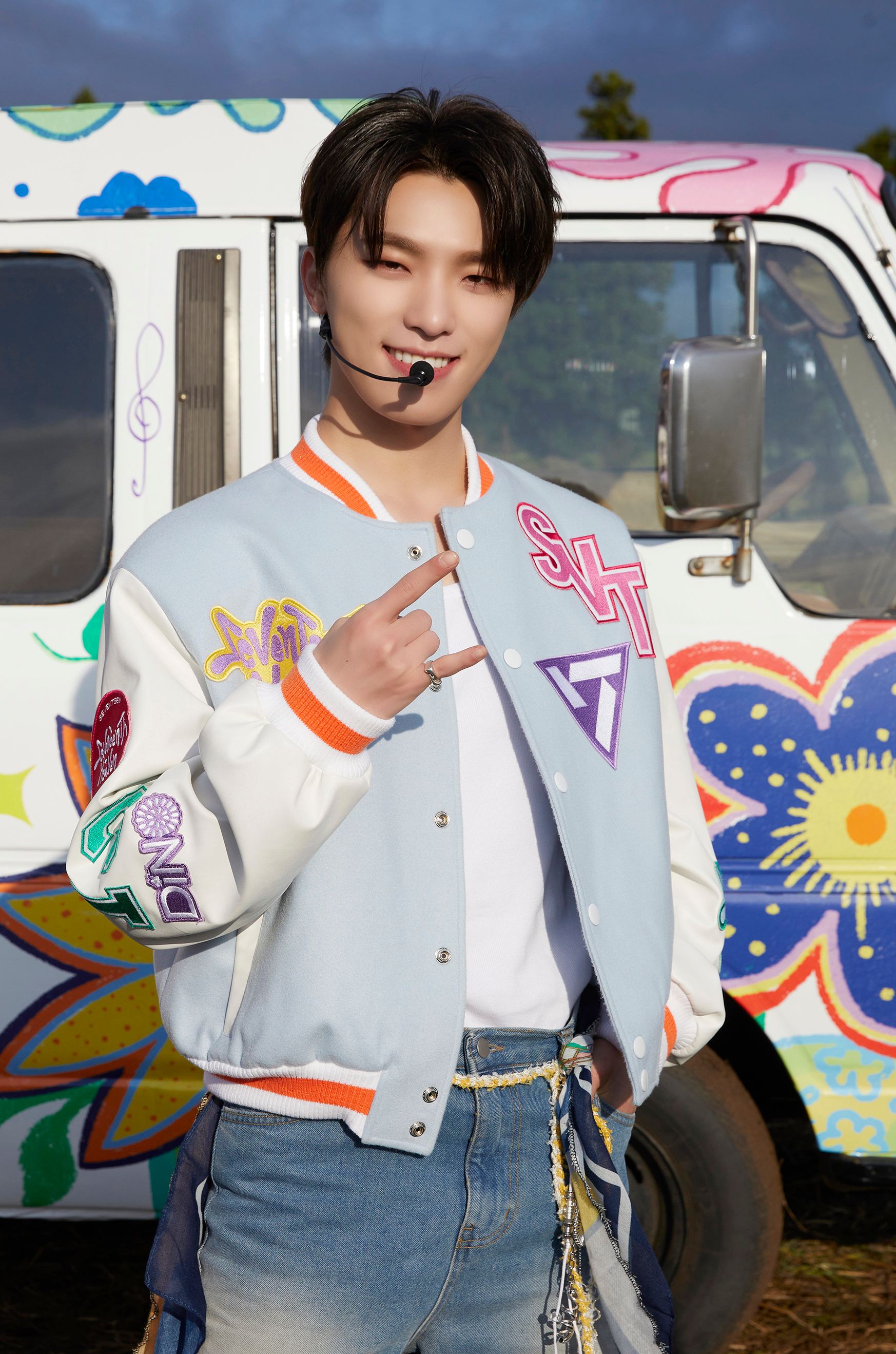 A moment captured by Dino (SEVENTEEN)'s fan