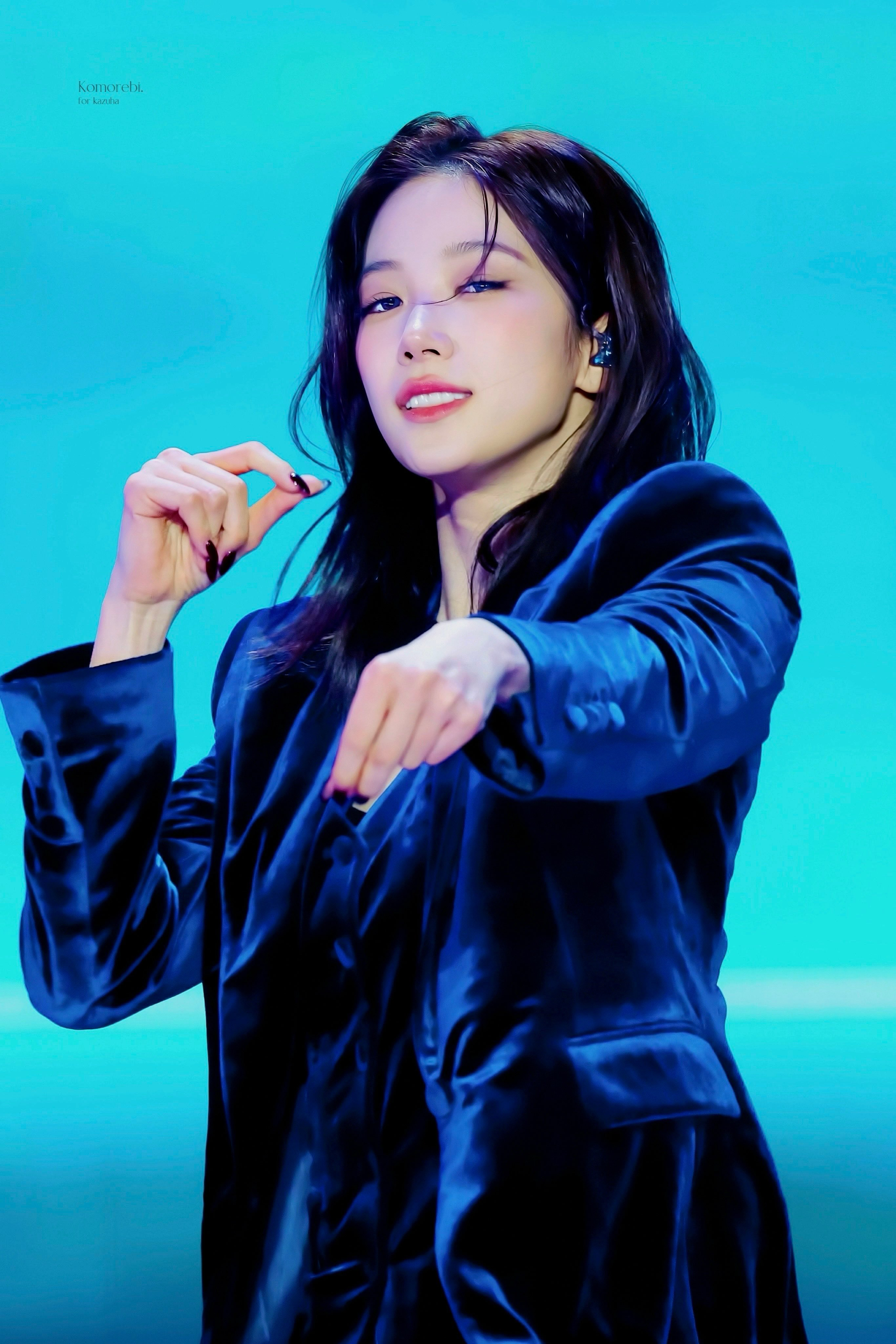 Behind-the-scenes cut of LE SSERAFIM