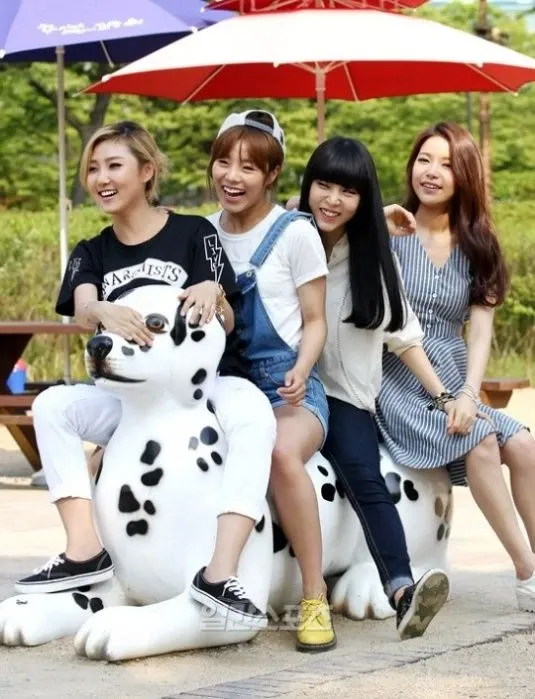 마마무의 비하인드 컷