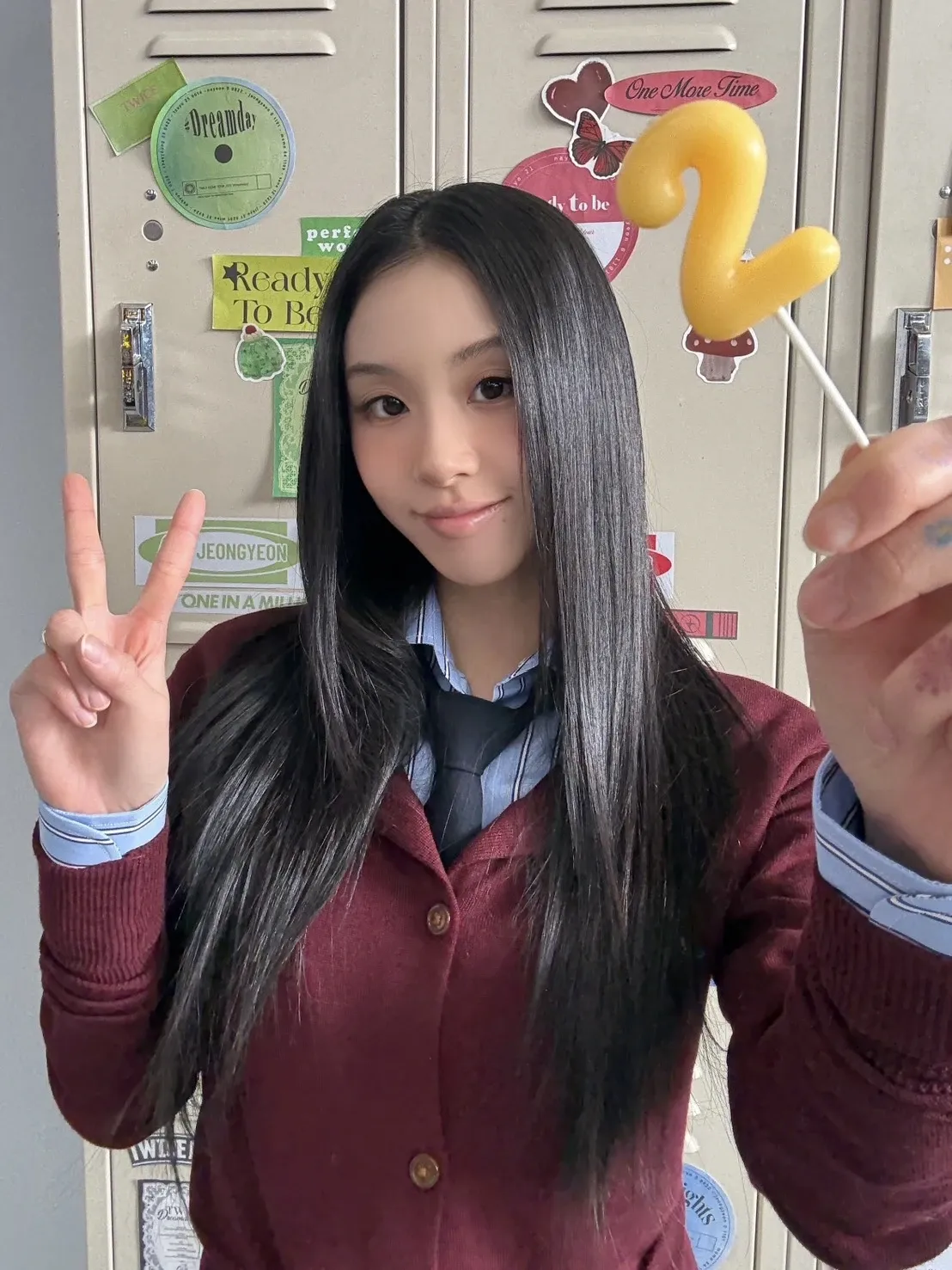 彩瑛 (TWICE)的最新活动照片