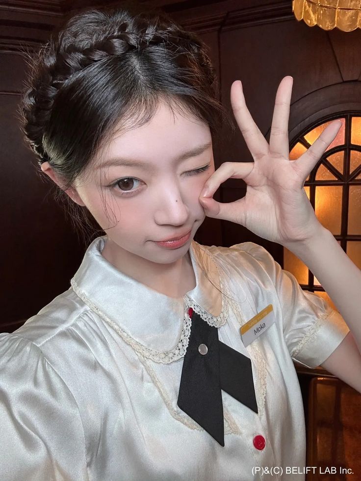 Latest photo of ILLIT