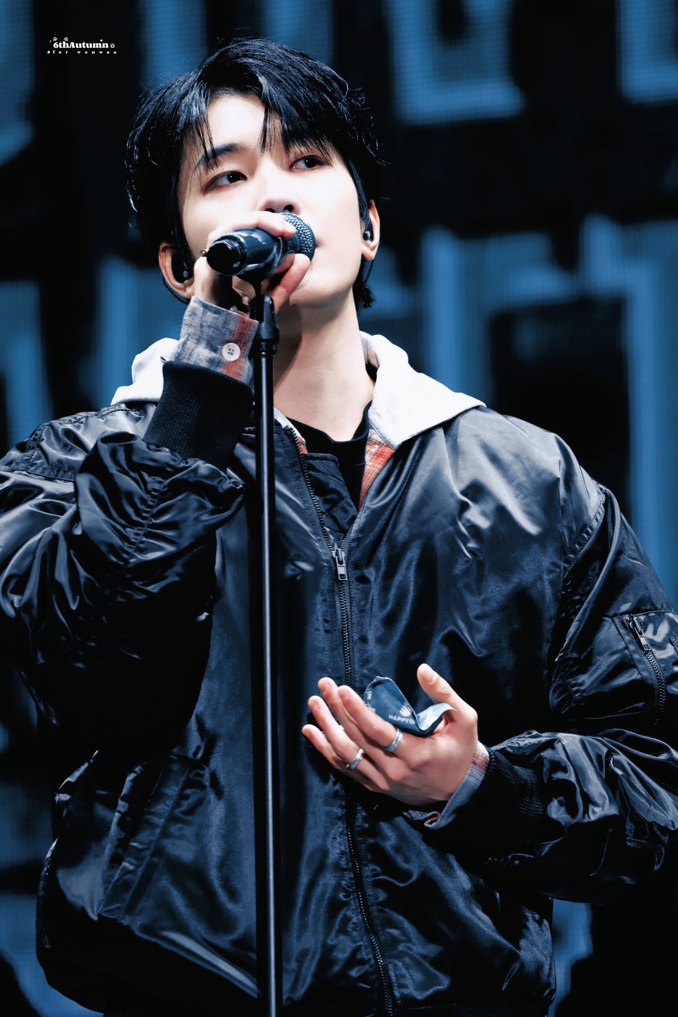 Latest photo of Wonwoo (SEVENTEEN)