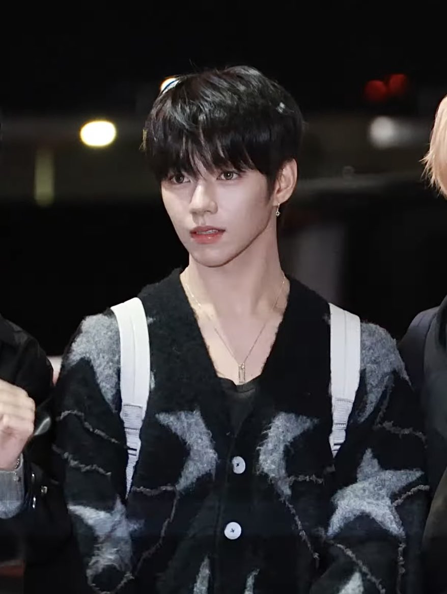 ジェイエル (AHOF)の舞台裏ショット