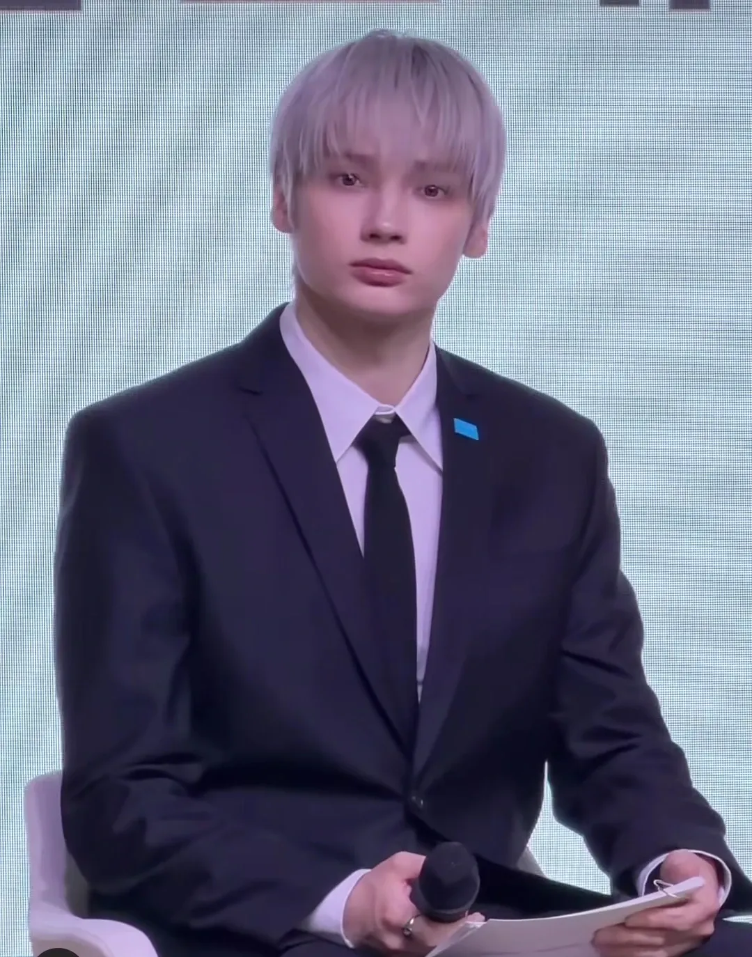 휴닝카이 (투모로우바이투게더)의 비하인드 컷