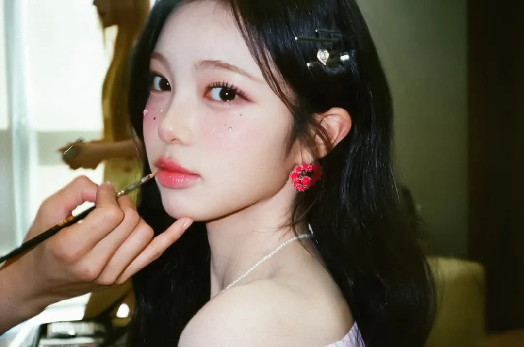 A moment captured by Ian (Hearts2Hearts)'s fan