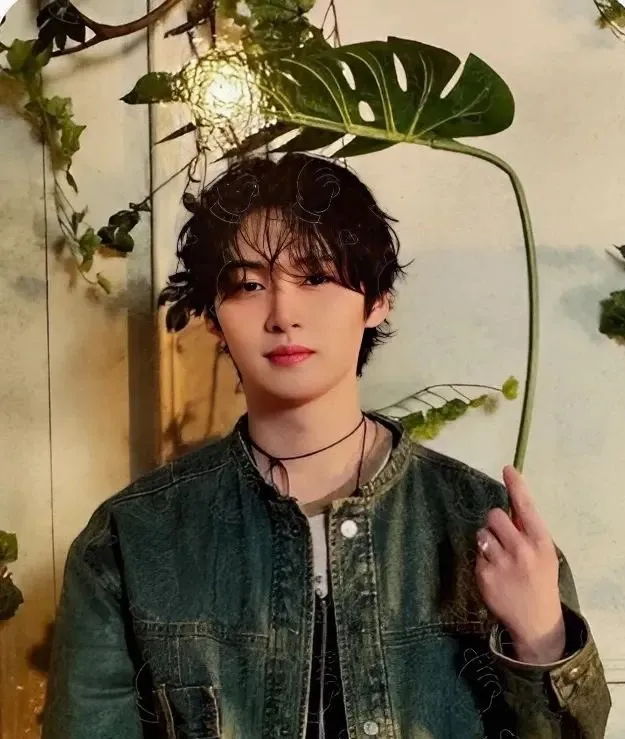 리노 (Stray Kids)의 비하인드 컷